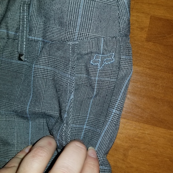 Fox Girls Shorts Grey Plaid Juniors Size 3 - Picture 3 of 7